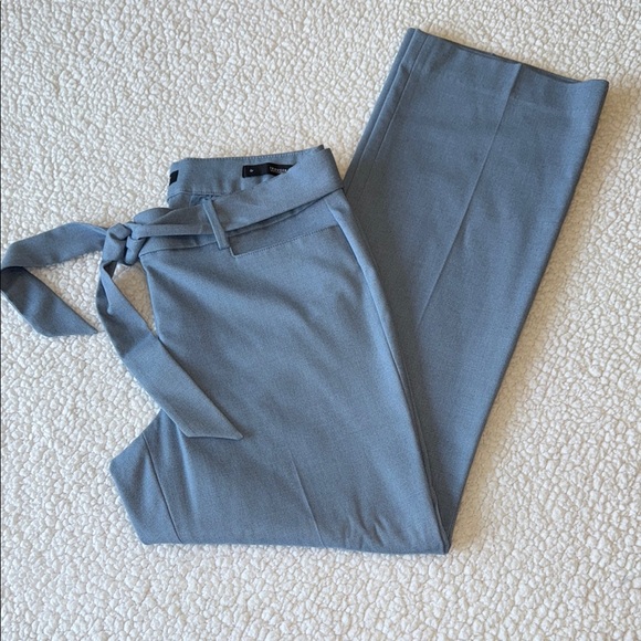 EUC LOFT Trouser Pants. Size 6P - Picture 10 of 16